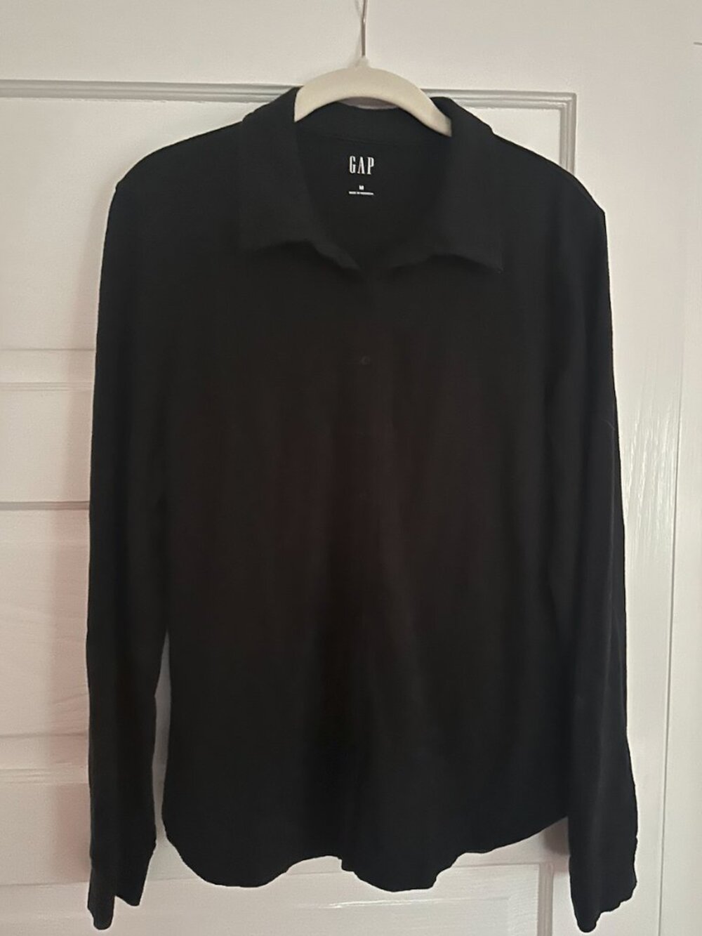 GAP Black Button-Down Long Sleeve Shirt
